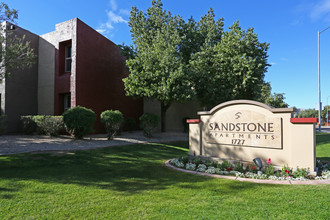 Sandstone Apartments in Mesa, AZ - Foto de edificio - Building Photo