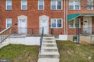 571 Welbrook Rd in Essex, MD - Building Photo