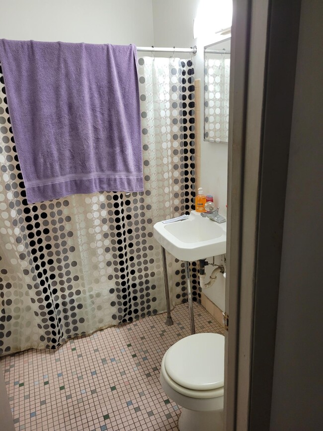 6521 Beloit Rd in West Allis, WI - Building Photo - Building Photo