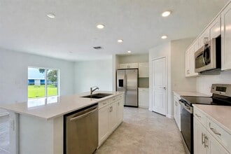 1727 Foreman Rd in Eagle Lake, FL - Building Photo - Building Photo