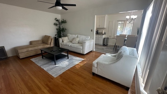 116 S Chevy Chase Dr, Unit 116 in Glendale, CA - Building Photo - Building Photo