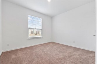 5332 Timber Pt Dr in Princeton, TX - Foto de edificio - Building Photo