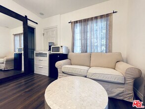 1500 Midvale Ave in Los Angeles, CA - Building Photo - Building Photo