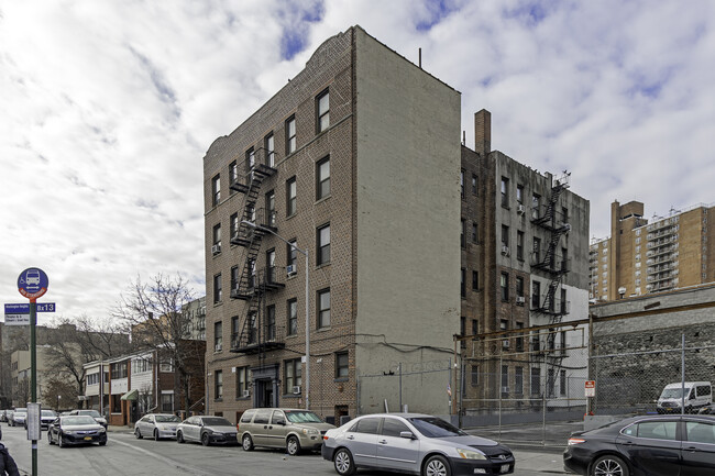 1383 Plimpton Ave in Bronx, NY - Building Photo - Building Photo