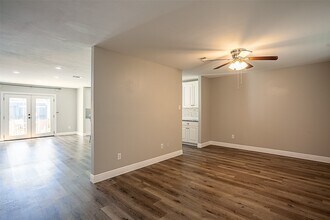 1171 Park Meadow Dr in Beaumont, TX - Building Photo - Building Photo