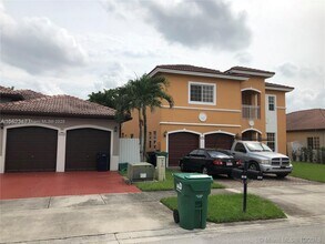 13510 SW 177th Terrace in Miami, FL - Building Photo - Building Photo