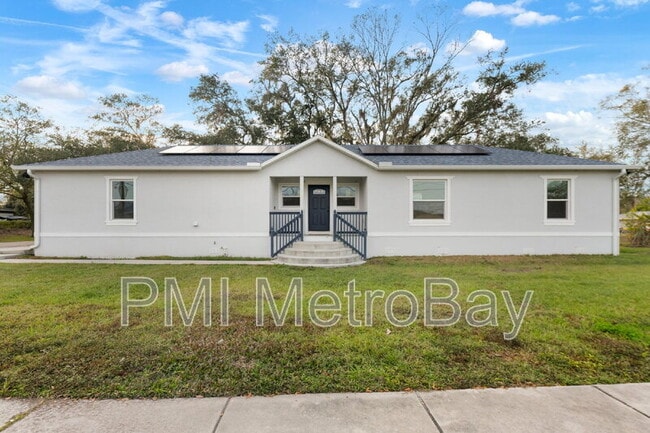 902 W Alsobrook St in Plant City, FL - Building Photo - Building Photo