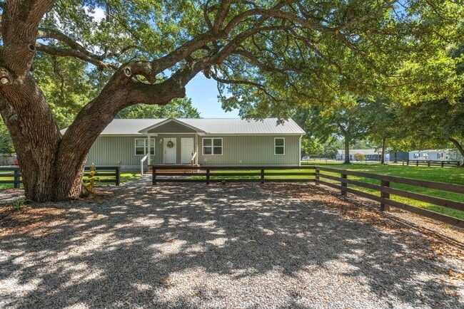 124 Summerlin Ln