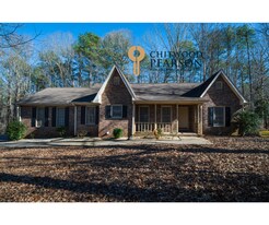 175 Hampton Woods Dr in Fayetteville, GA - Building Photo