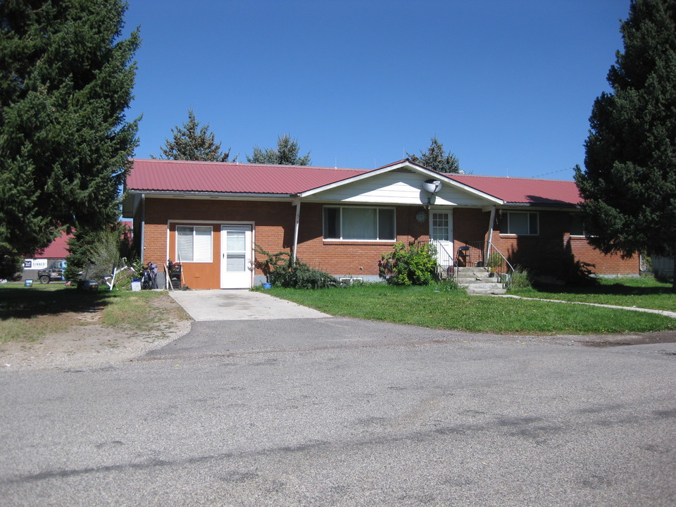 20 Short St in Driggs, ID - Building Photo