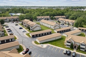 Grand Reserve in Cedar Rapids, IA - Foto de edificio - Building Photo