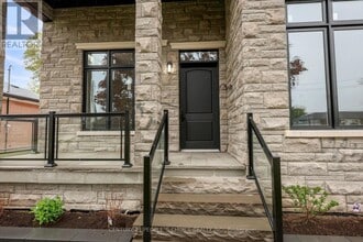 2091 Bridge Rd in Oakville, ON - Building Photo - Building Photo