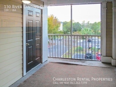 130 River Landing Dr in Daniel Island, SC - Foto de edificio - Building Photo