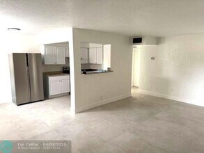 20 NW 7th Ave in Pompano Beach, FL - Building Photo - Building Photo
