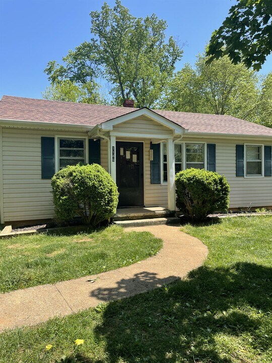 1186 Winesap Rd in Madison Heights, VA - Building Photo