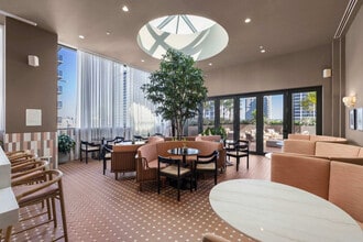 11 NE 6th St in Miami, FL - Building Photo - Building Photo