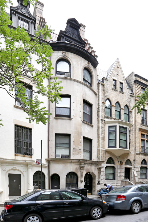 319 W 80th St in New York, NY - Foto de edificio