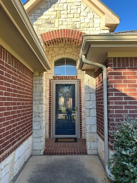 4815 Stetson Dr N in Fort Worth, TX - Foto de edificio