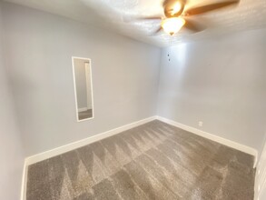 11203 Houser Dr in Lakeview, OH - Foto de edificio - Building Photo