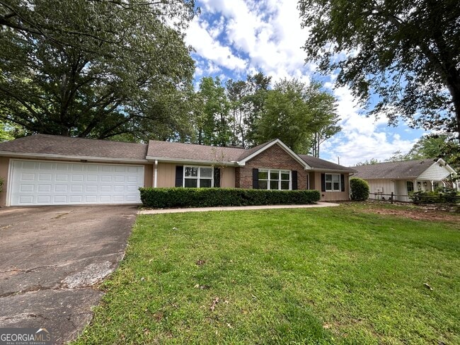 115 Shady Grove Ln in Alpharetta, GA - Foto de edificio - Building Photo