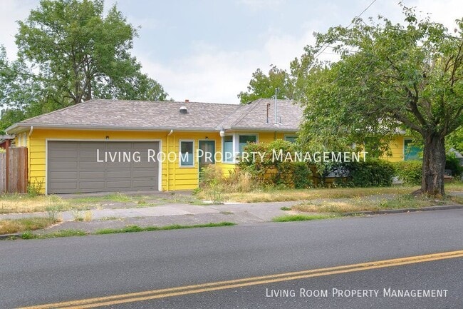 4208 SE Stark St in Portland, OR - Building Photo - Building Photo