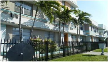 The Latoro in Miami Beach, FL - Building Photo - Building Photo