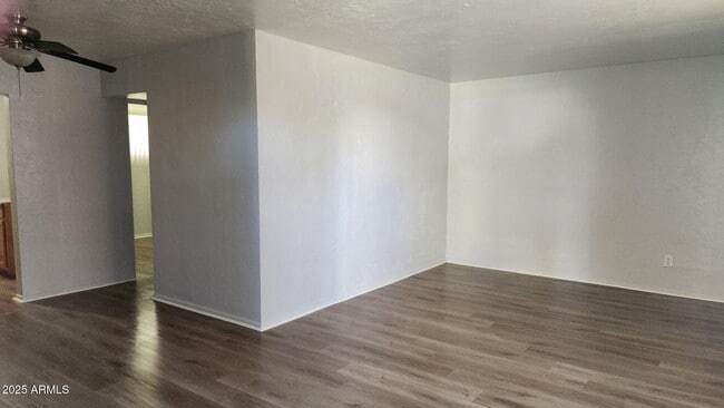2645 W Morten Ave in Phoenix, AZ - Building Photo - Building Photo