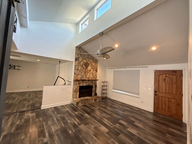 6814 Pence Rd in Charlotte, NC - Building Photo - Building Photo