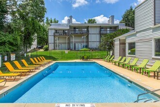 Villas de las Colinas 4 in Atlanta, GA - Building Photo - Building Photo