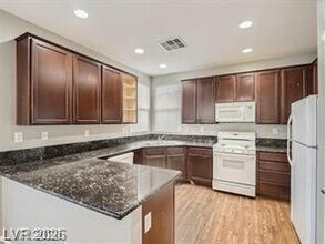 5537 Ayers Cliff St in North Las Vegas, NV - Building Photo - Building Photo