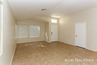 5408 Ravana Ave in Las Vegas, NV - Building Photo - Building Photo
