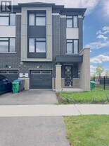 182 Keppel Cir in Brampton, ON - Building Photo