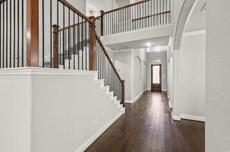 2402 Long Meadow Way in Lewisville, TX - Building Photo - Building Photo