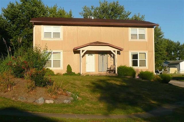 5801-5803 Jebens Ave in Davenport, IA - Building Photo - Building Photo