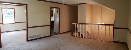 4031 Evelyn Dr in Powder Springs, GA - Foto de edificio - Building Photo