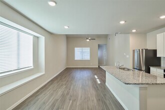 2460 Shellcracker Dr in Conroe, TX - Building Photo - Building Photo