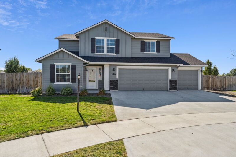 1367 Placerville Ct in Middleton, ID - Foto de edificio