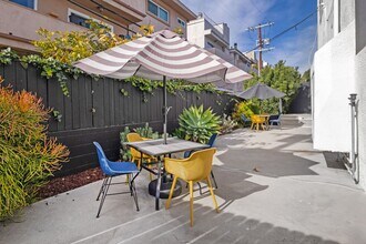 711 N. Sweetzer Ave in Los Angeles, CA - Building Photo - Building Photo