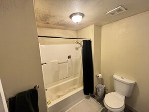 2516 NE 45th St in Vancouver, WA - Building Photo - Building Photo