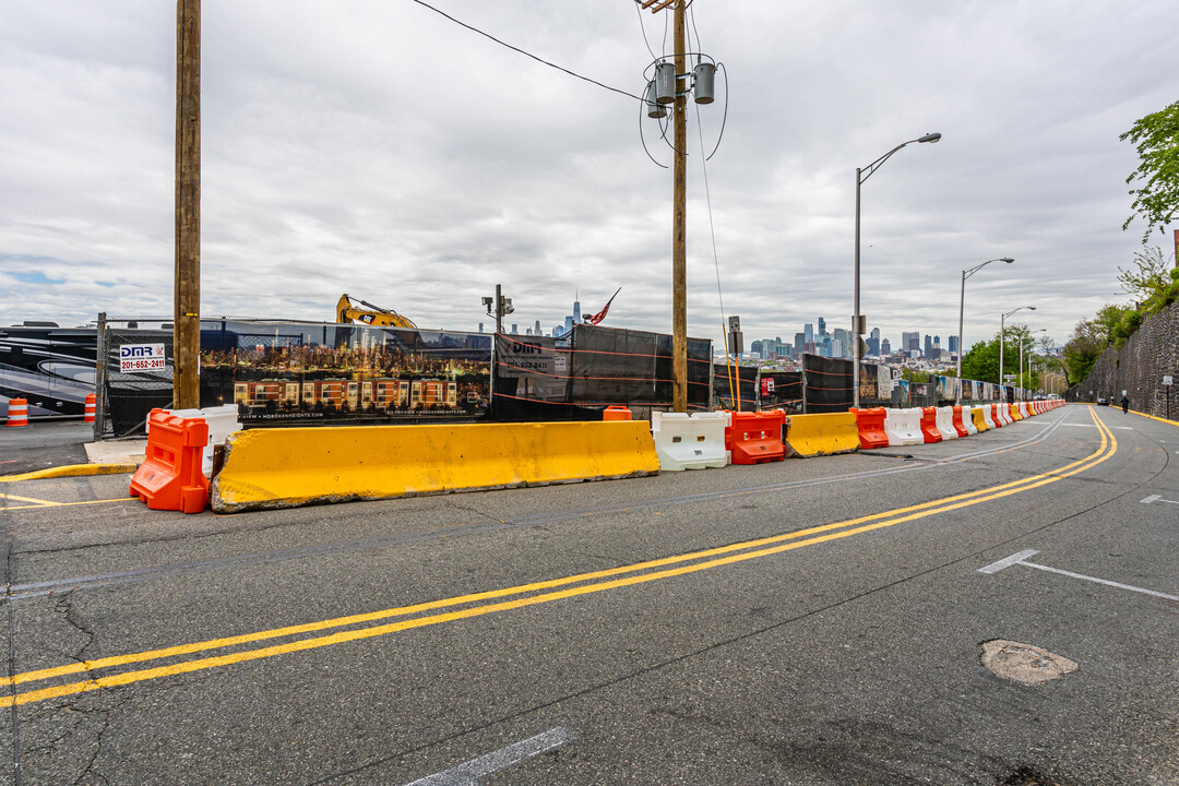 Hoboken Heights in Union City, NJ - Building Photo