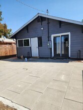 1527 Stanford Ave in Stockton, CA - Building Photo - Building Photo