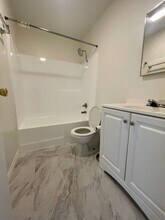 545 E 11th St in Long Beach, CA - Building Photo - Building Photo