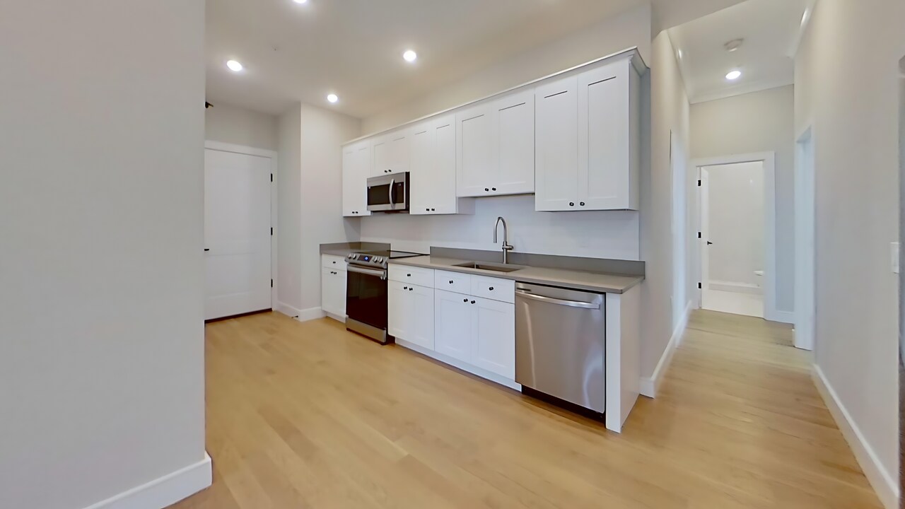 16 Highgate St-Unit -203 in Boston, MA - Building Photo