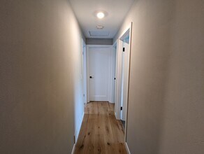 610 Maywood Ln in Fircrest, WA - Building Photo - Building Photo