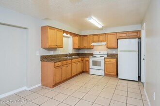 1320 Arlington Cir in Merritt Island, FL - Building Photo - Building Photo