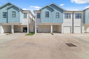 22206 Dutch Oven Dr in Katy, TX - Building Photo