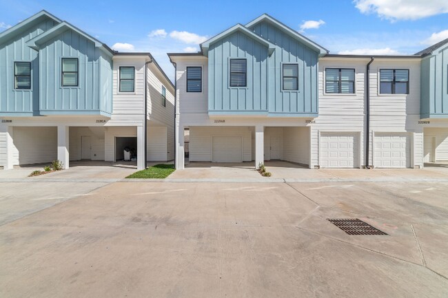 22206 Dutch Oven Dr