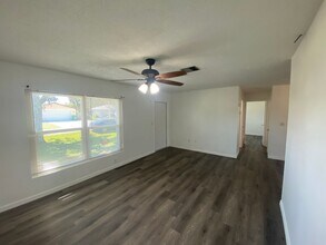 22578 Laika Ave in Port Charlotte, FL - Building Photo - Building Photo