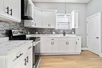 51 Mansfield St in Everett, MA - Building Photo - Building Photo