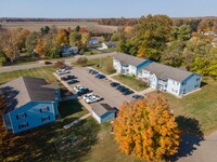 McDowell Apartments in Hartford, MI - Foto de edificio - Building Photo